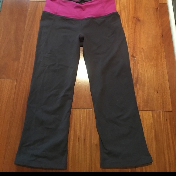 🍋Lululemon Crop Pants🍋 - Picture 4 of 4